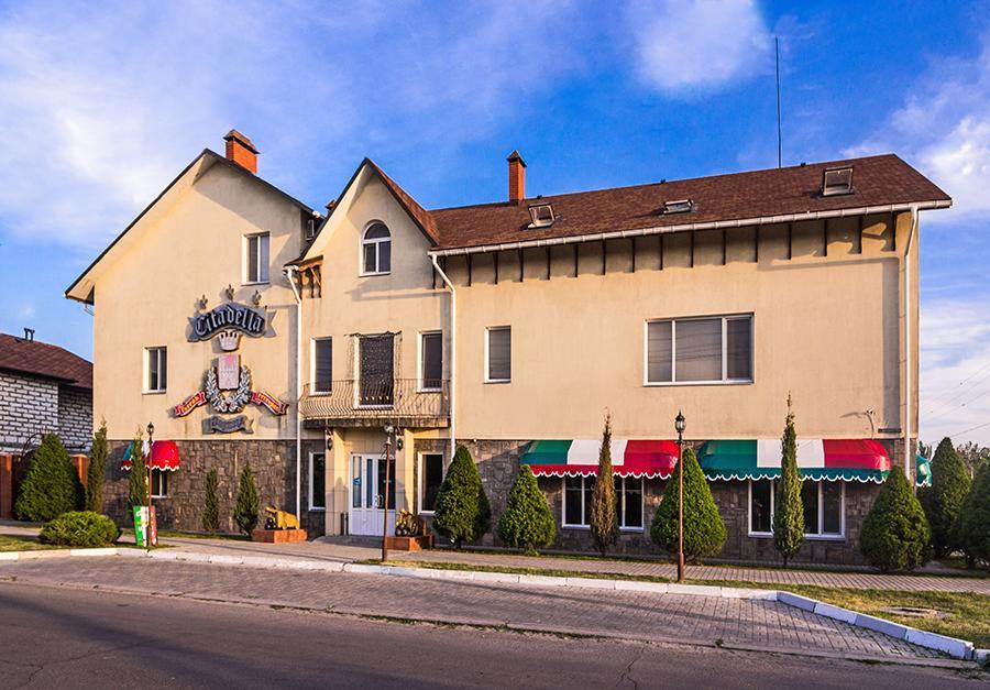 ホテルCitadella Skadovsʼk エクステリア 写真
